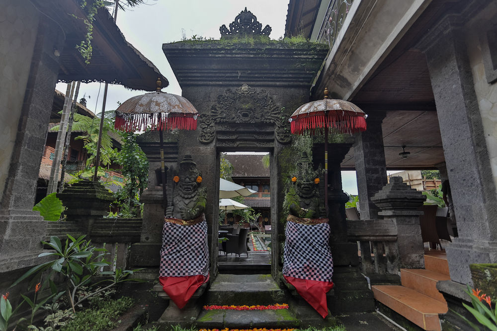 Puri Garden Hotel & Hostel Ubud Exterior foto