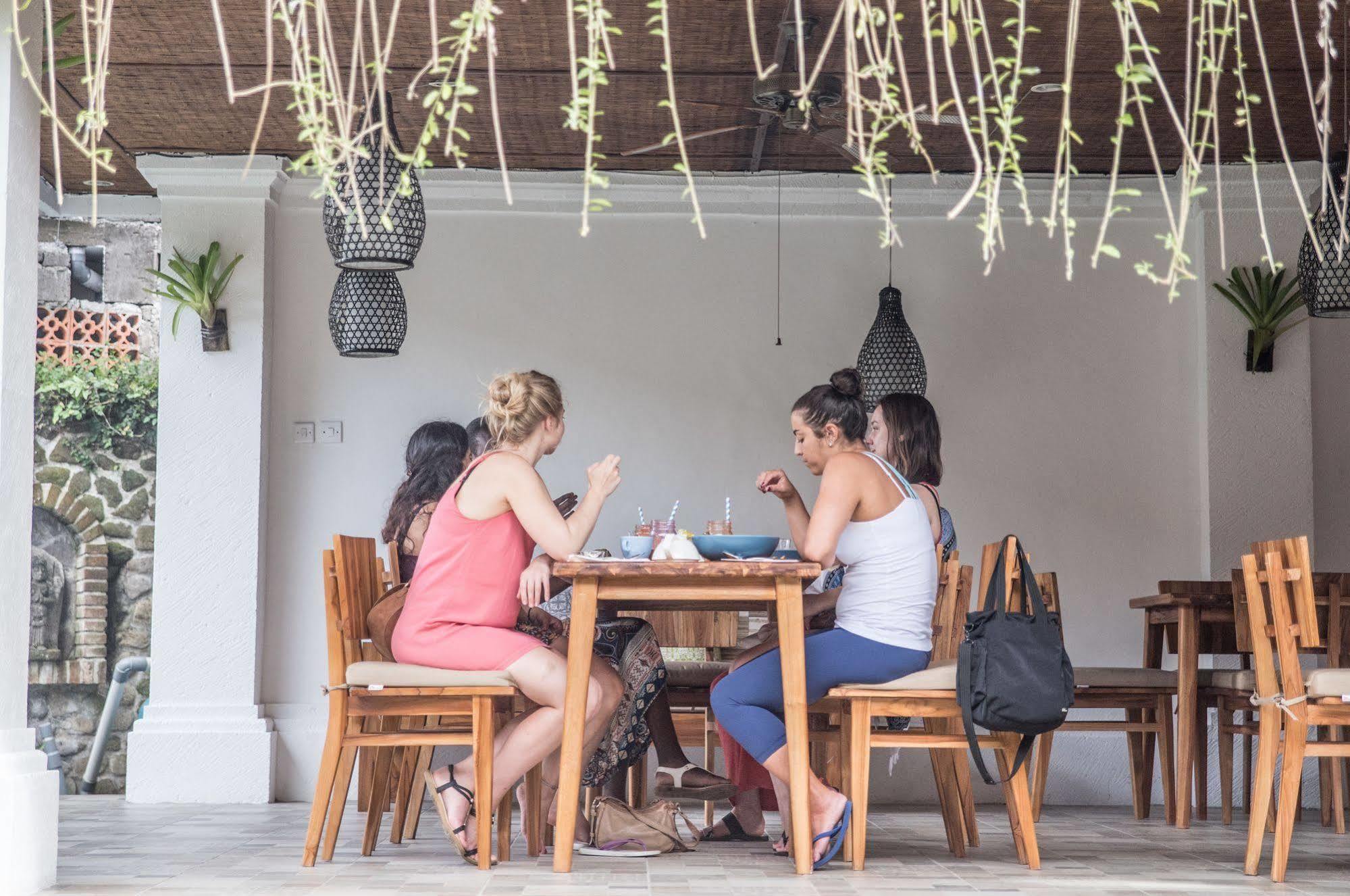 Puri Garden Hotel & Hostel Ubud Exterior foto